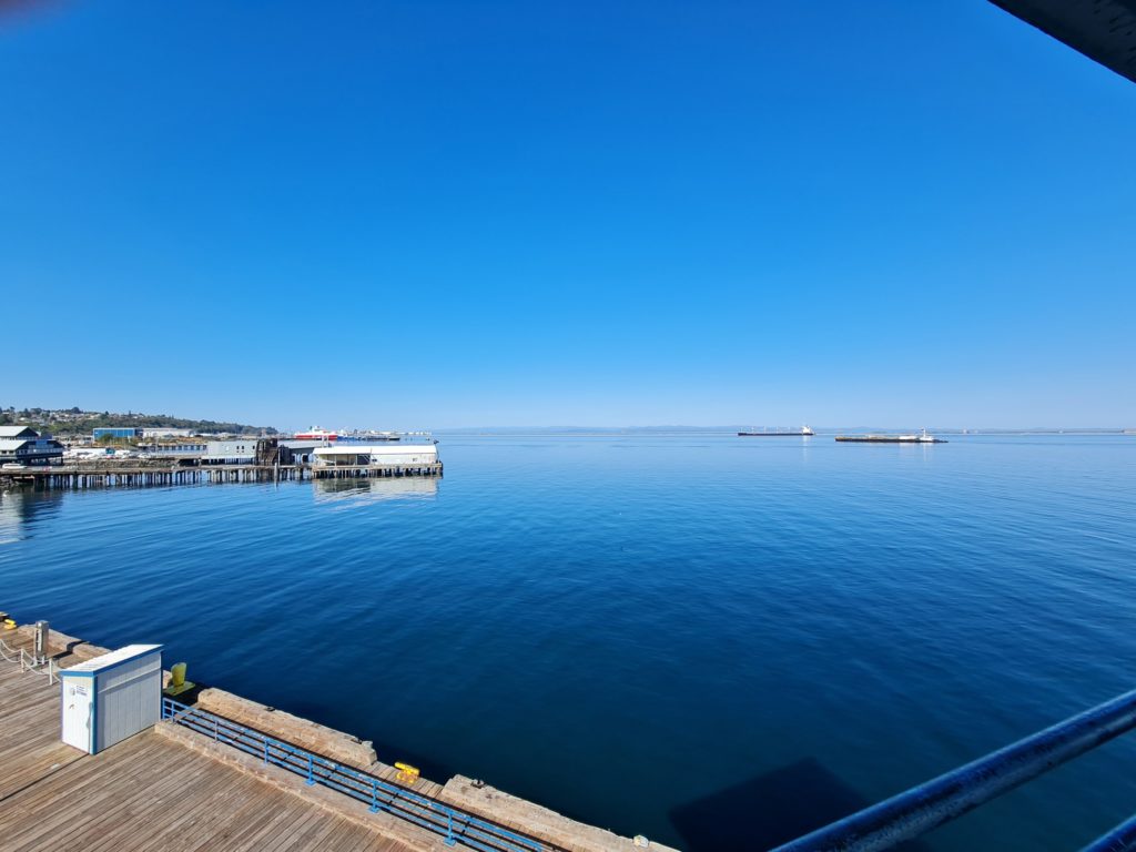 De haven van Port Angeles met in de verte Canada